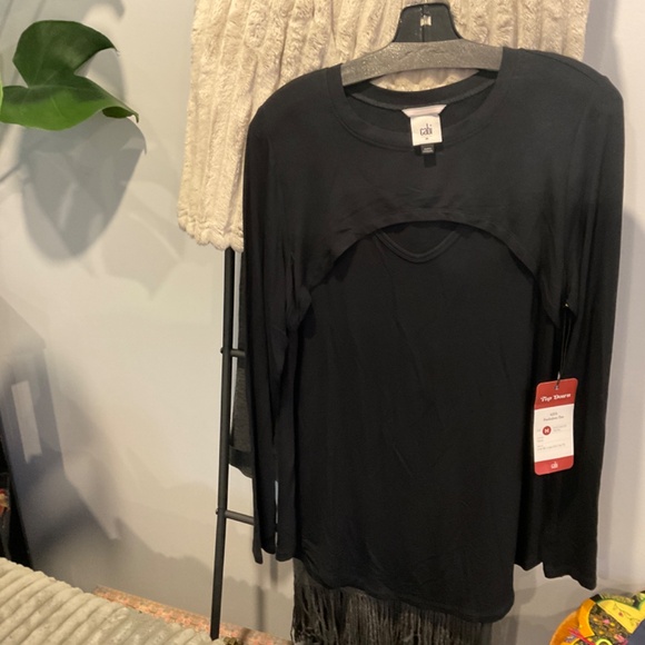 CAbi Peekaboo Tee - Picture 2 of 5